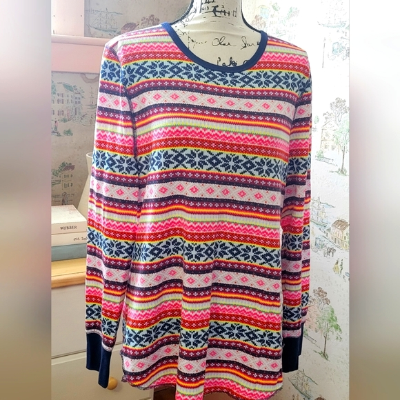 Old Navy Tops - Ladies Thermal Top